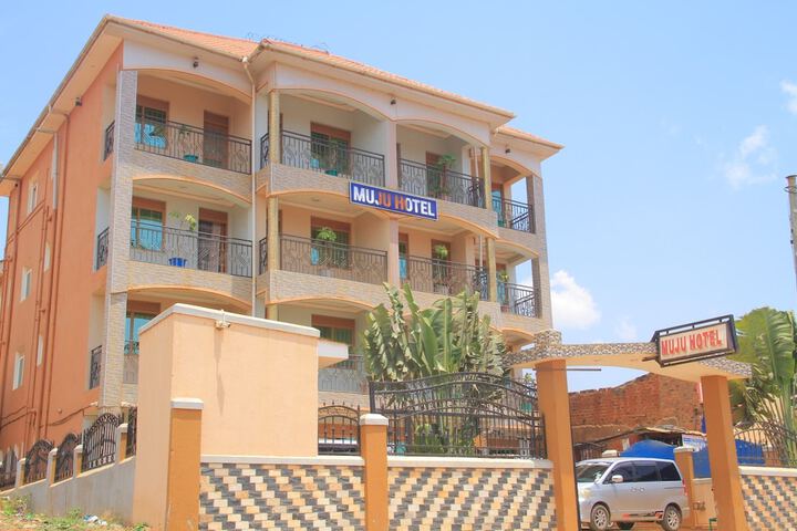 Hotel 19 of 19