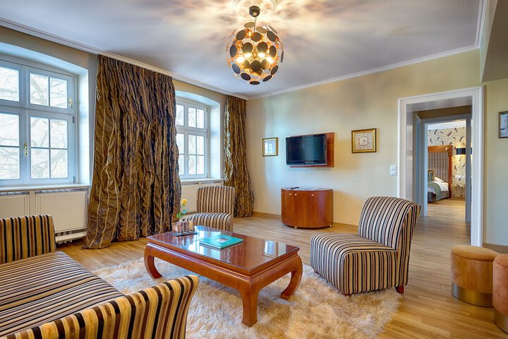 Room 45 of 91