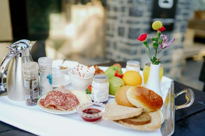 Breakfast/Coffee Service 75 of 102