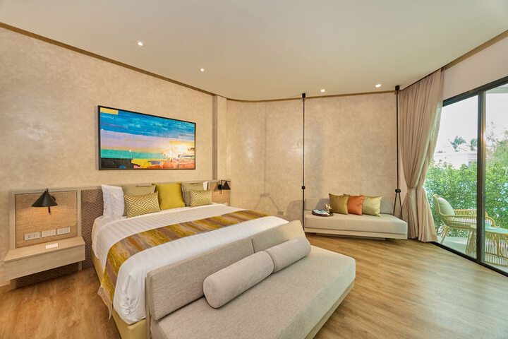 Room 5 of 80