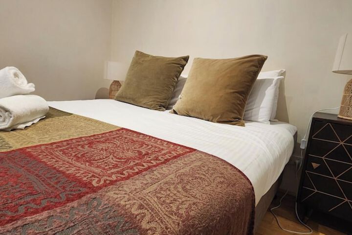 Room 10 of 62