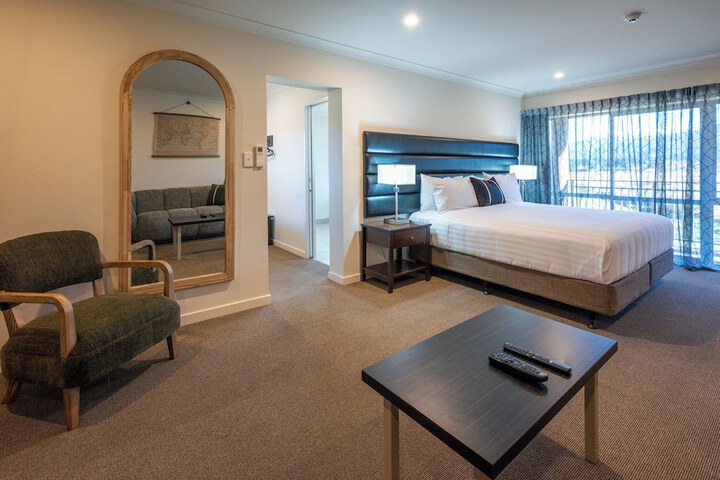 Room 63 of 120