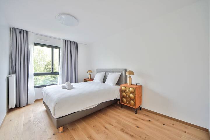 Room 10 of 60