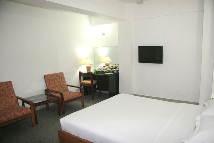 Room 18 of 29