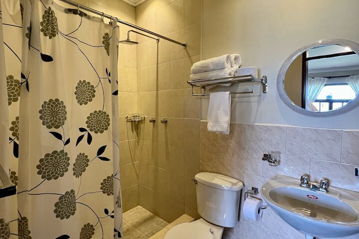 Room 25 of 41
