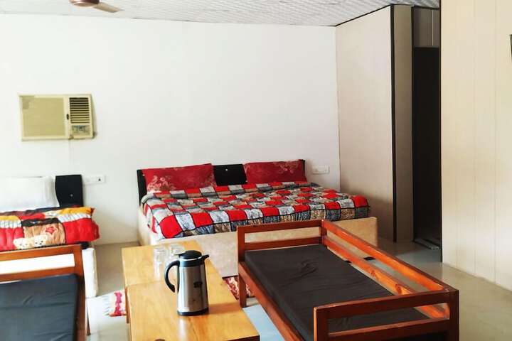 Room 3 of 12