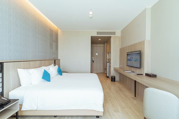 Room 15 of 49