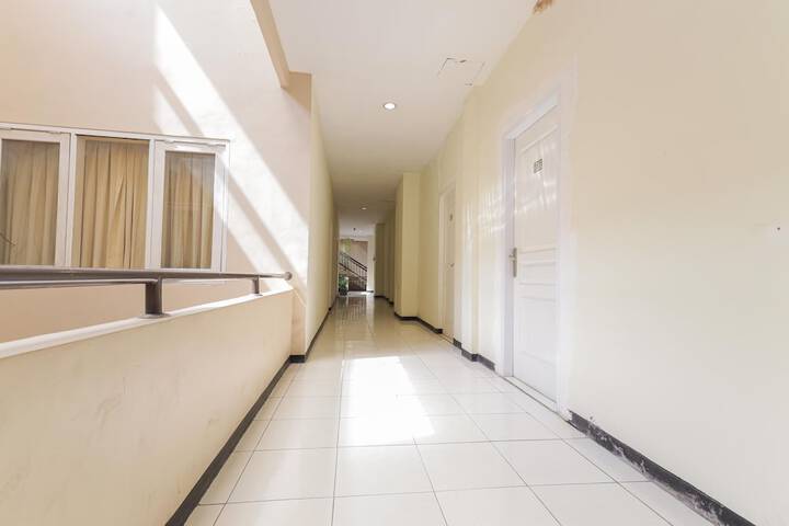 Ballroom/Hall 53 of 58