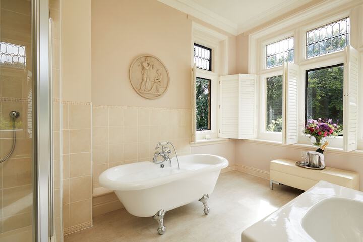 Clean Restrooms