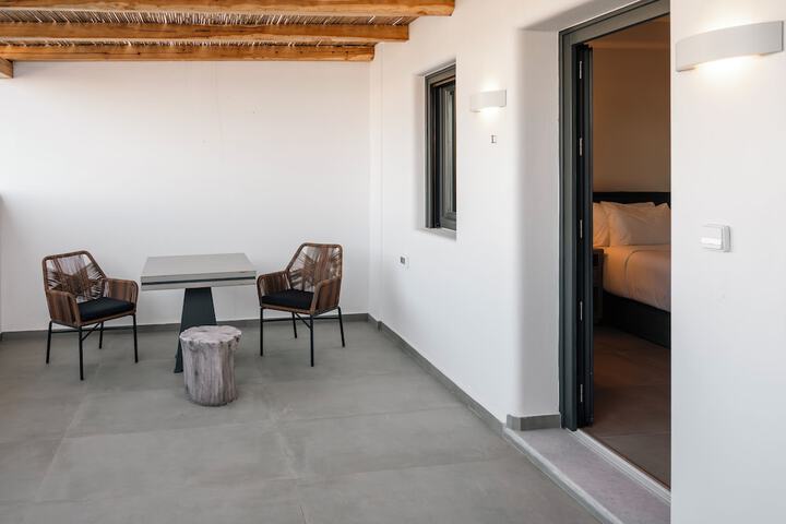 Terrace/Patio 27 of 43