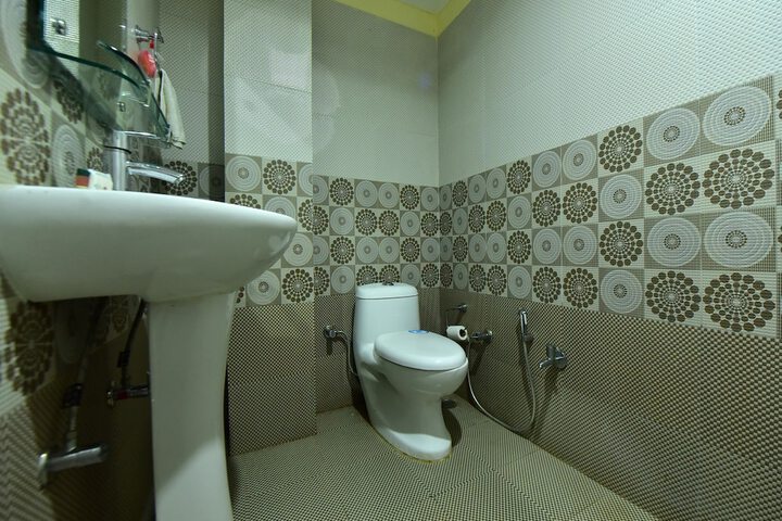 Room 30 of 39