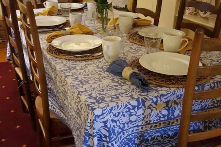 Breakfast/Coffee Service 30 of 39