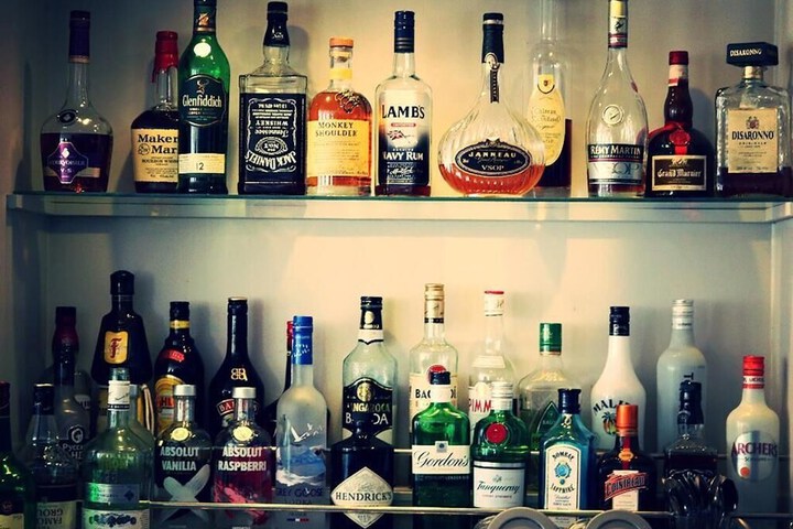 Lounge 58 of 64