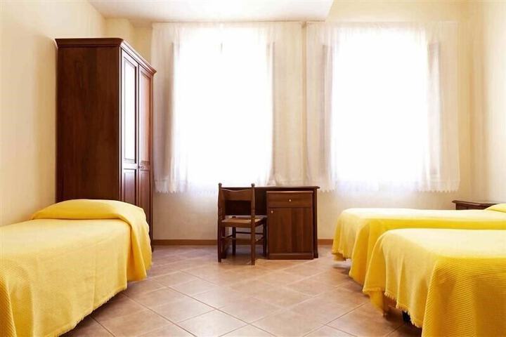 Room 19 of 94