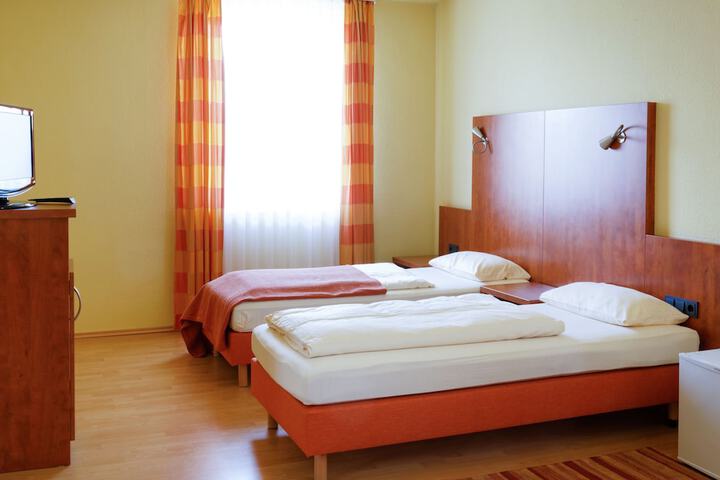 Room 14 of 41
