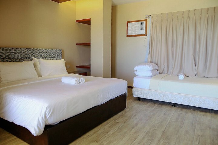 Room 14 of 32