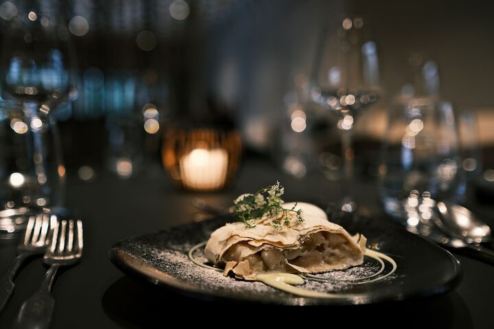 Dining 44 of 81