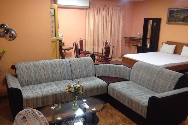 Room 10 of 57
