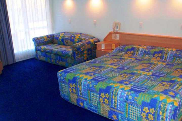 Room 4 of 19