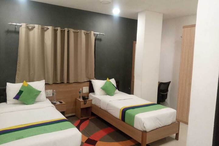 Room 16 of 29