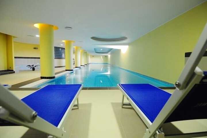 Pools & Facilities