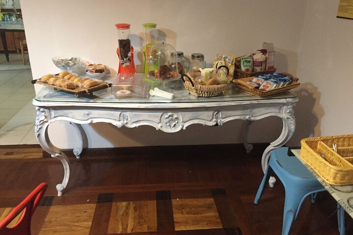 Breakfast/Coffee Service 14 of 23