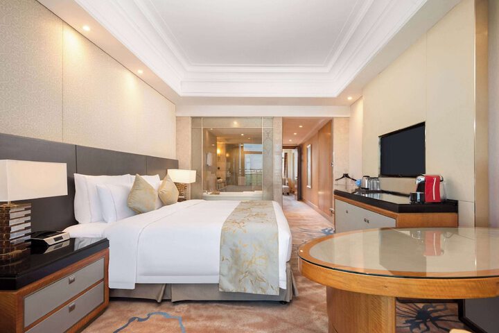 Room 25 of 116