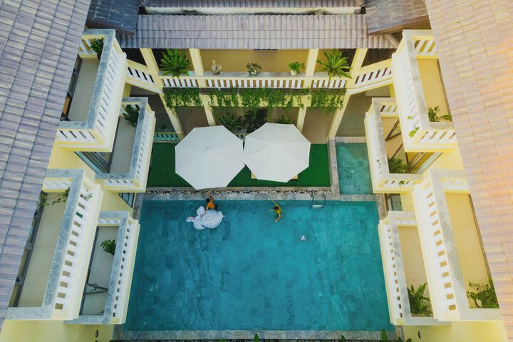Hotel 71 of 73