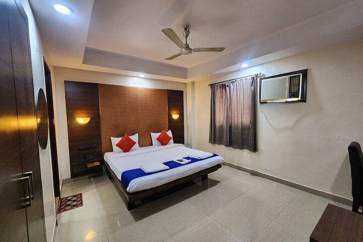 Room 44 of 111