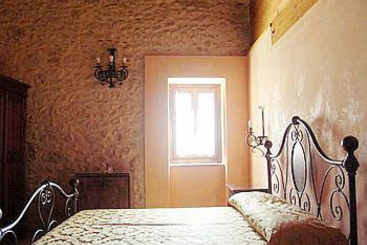 Room 25 of 31