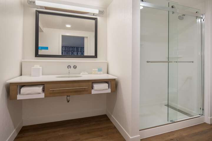 Bathroom shower