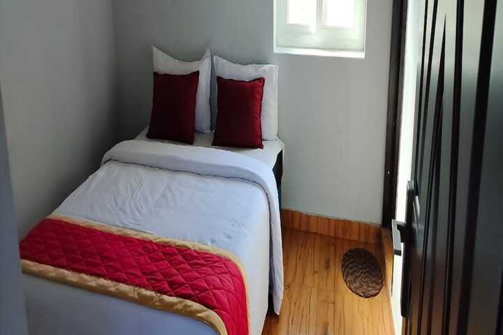 Room 2 of 21
