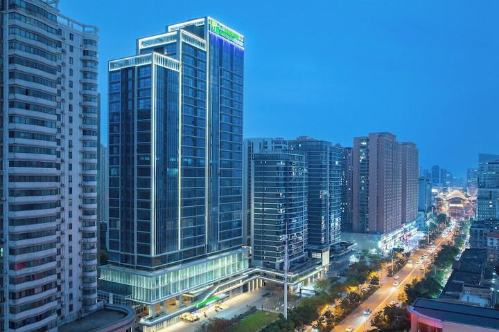 Photo of Holiday Inn Express Wuhan East Lake by IHG
