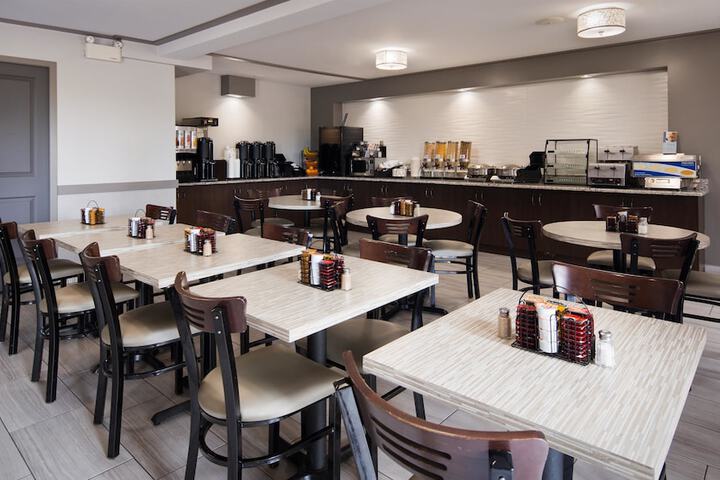 Breakfast area