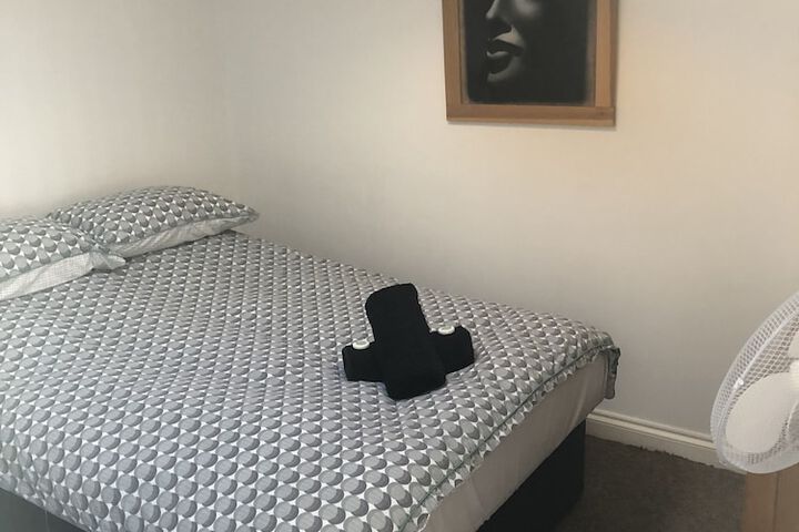 Room 2 of 19