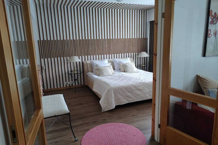 Room 7 of 46