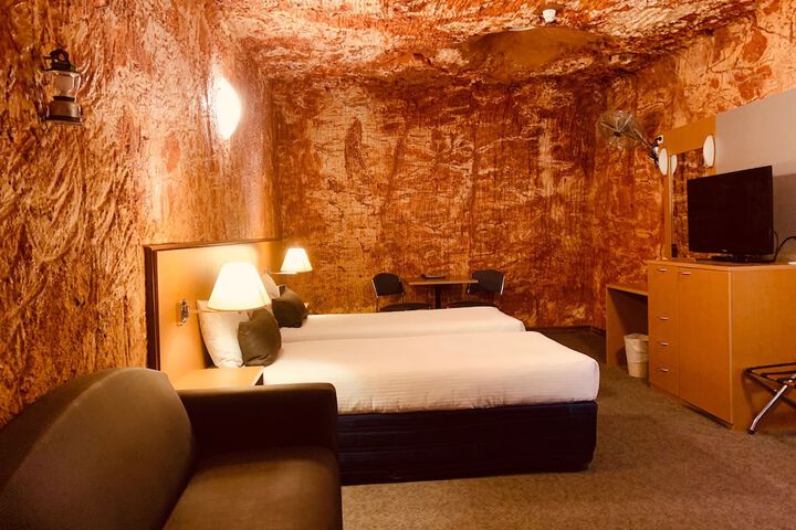 Room 29 of 146