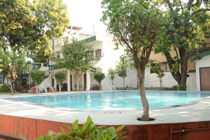Pool 129 of 178