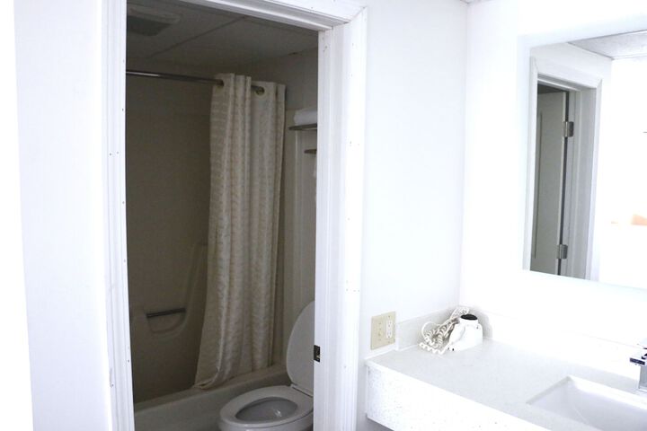 Room 18 of 54