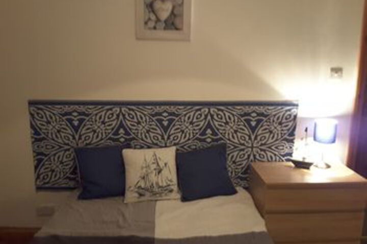 Room 16 of 28