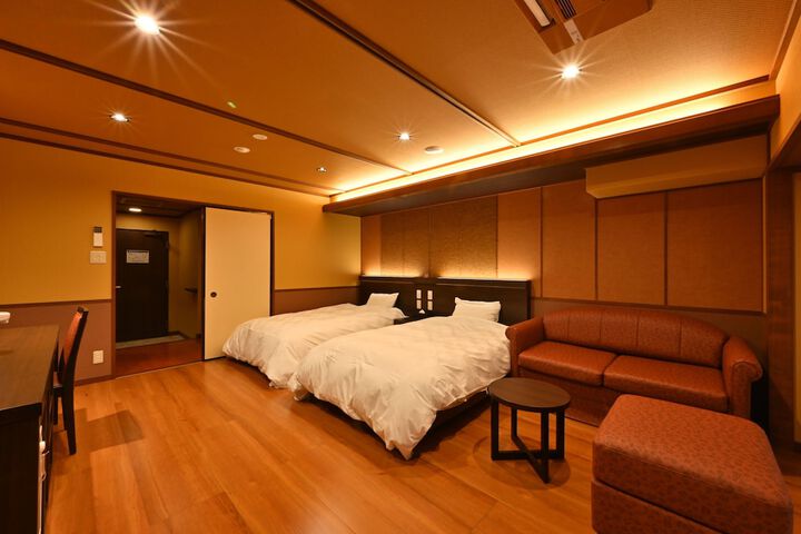 Room 25 of 70