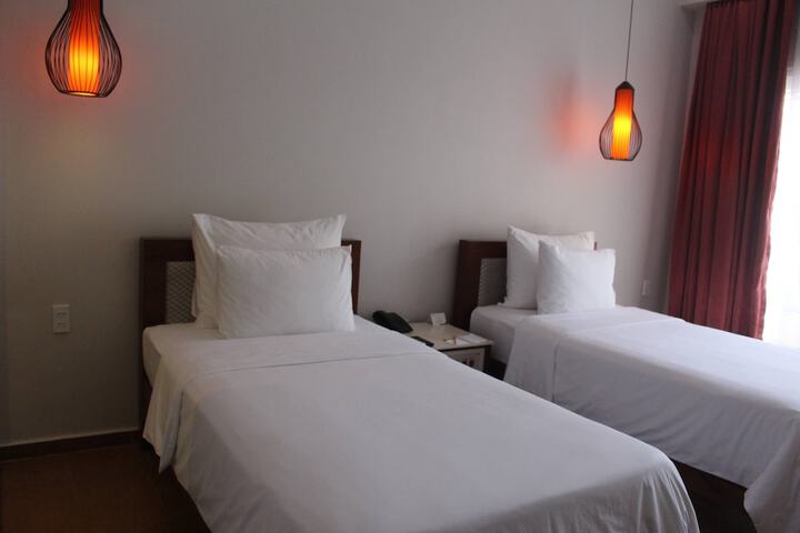 Room 27 of 71
