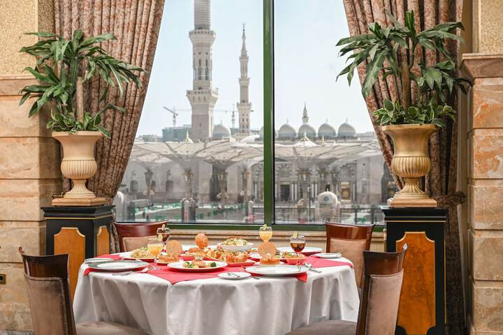 Dining 105 of 139