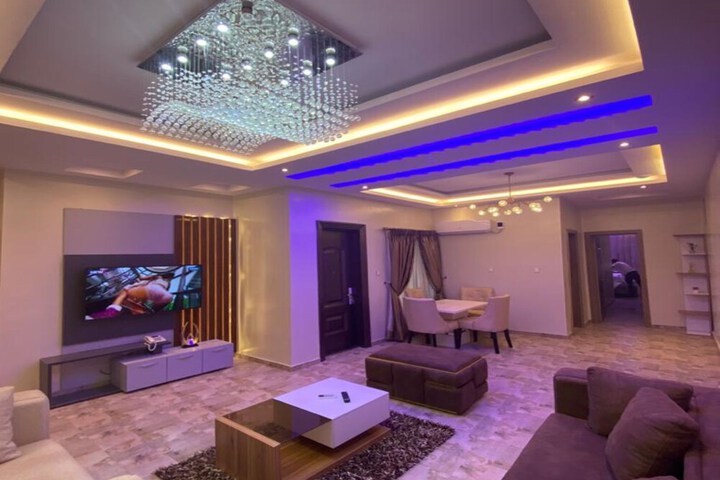 Room 15 of 74