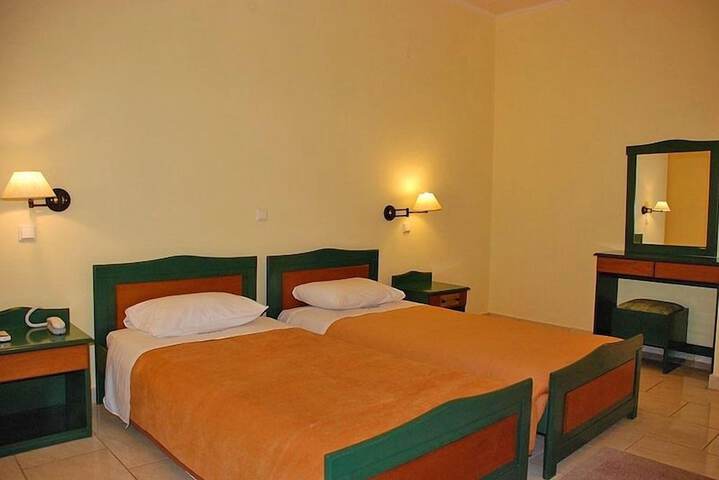 Room 14 of 53