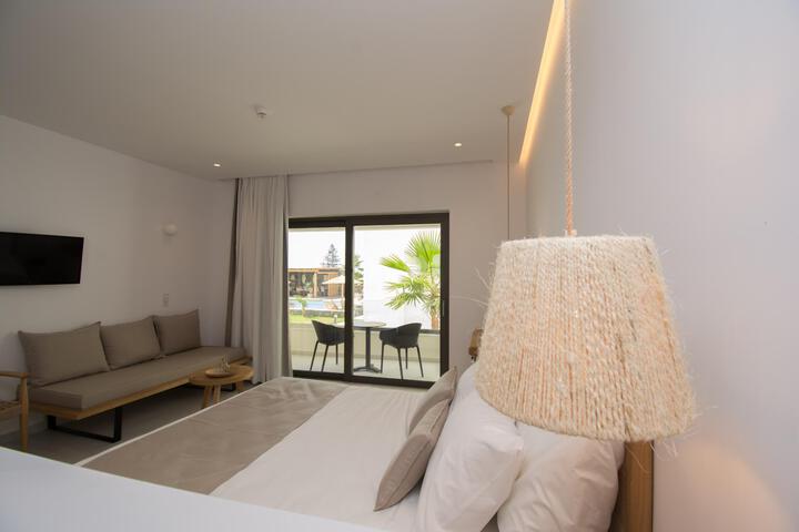Room 2 of 58