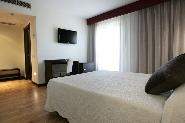 Room 3 of 24