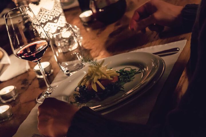 Dining 36 of 54