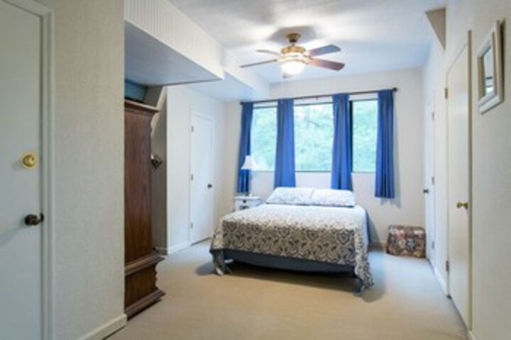 Room 97 of 102
