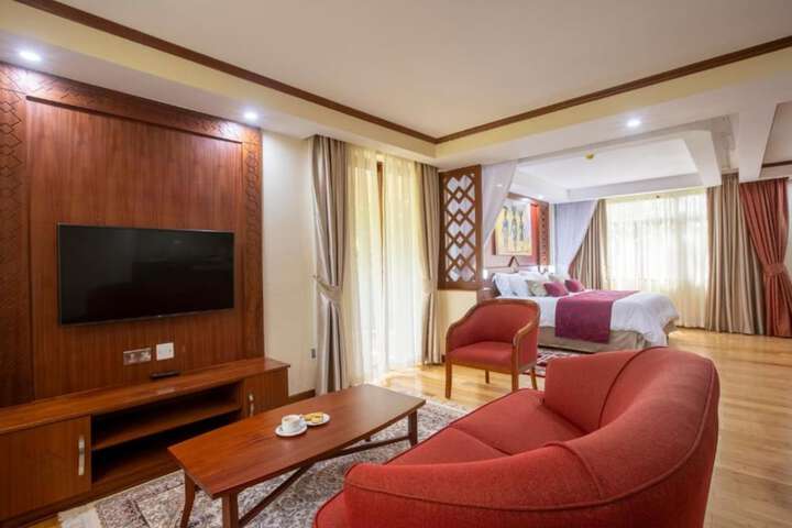 Room 2 of 37